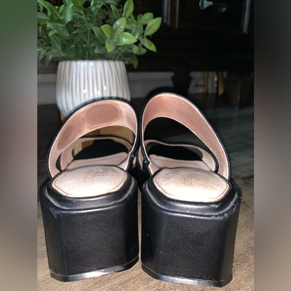 CECELIA NEW YORK BAILY BLACK LEATHER PLATFORM SLIDE SANDAL - Picture 7 of 9